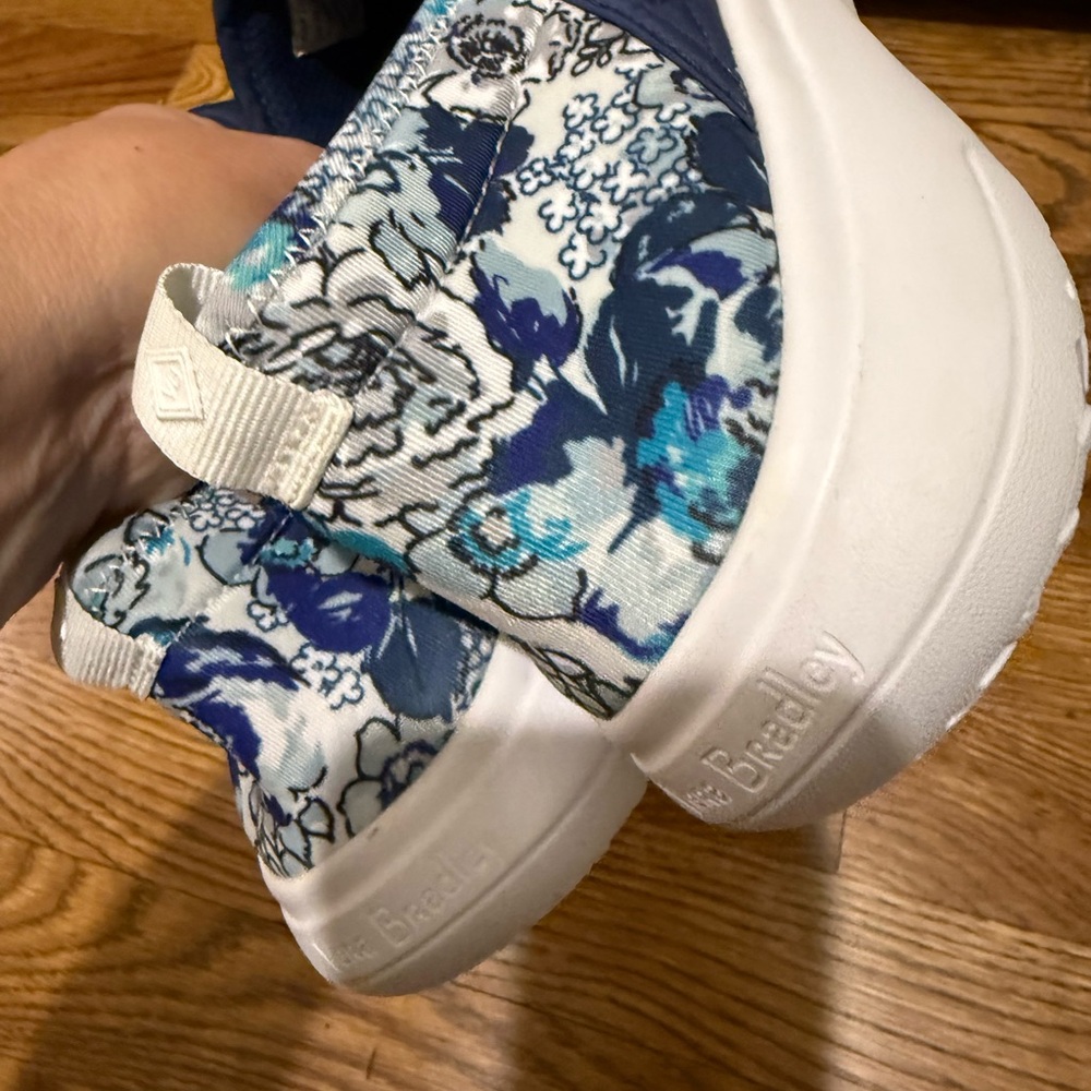 Vera Bradley Blue and White Quilted Slip-On Sneakers size 11 - Picture 8 of 10